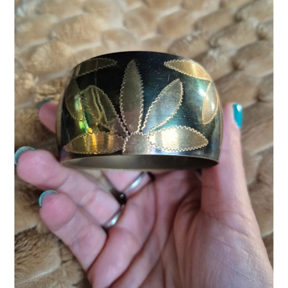 Vintage Brass Bangle Bracelet Wide Etched Leaf Floral Boho Statement Jewelry